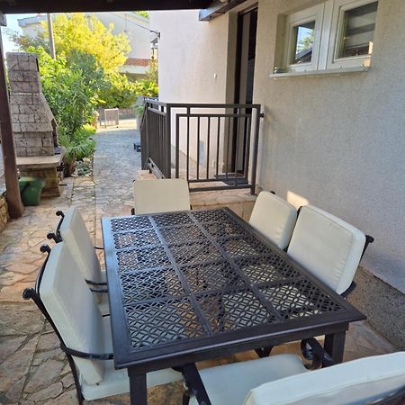 Holiday Home Marija ヴァンタシチ エクステリア 写真